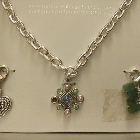 Three's a Charm charm bracelet - Picture 2 of 3